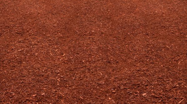 Red Mulch Delivery in Pasadena